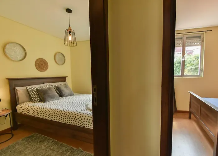 Clerigos Old Town Apartment