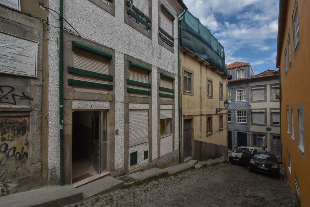 Clerigos Old Town *